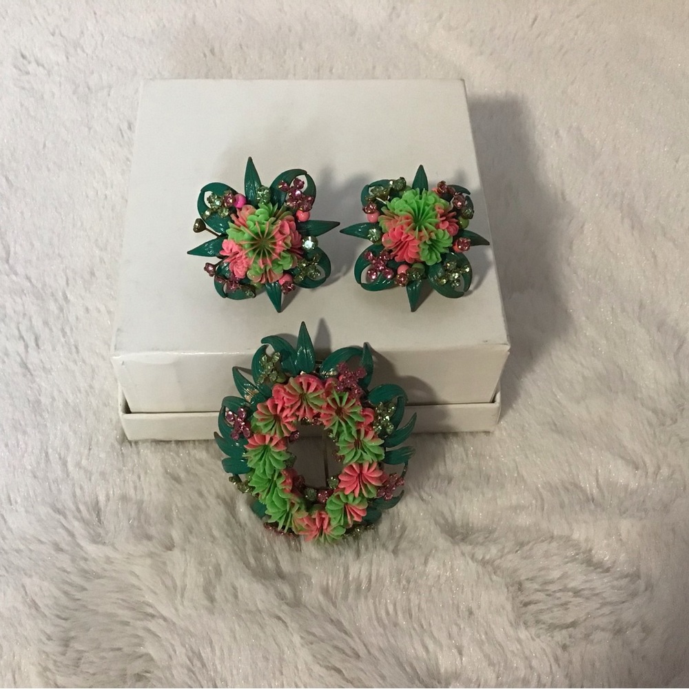 Alice Caviness Brooch and Earrings vintage